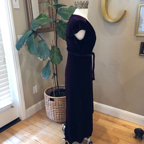 Misa Los Angeles Caroline Burgundy/Wine Velvet Wrap V neck Dress Size Medium NWT - Picture 7 of 14